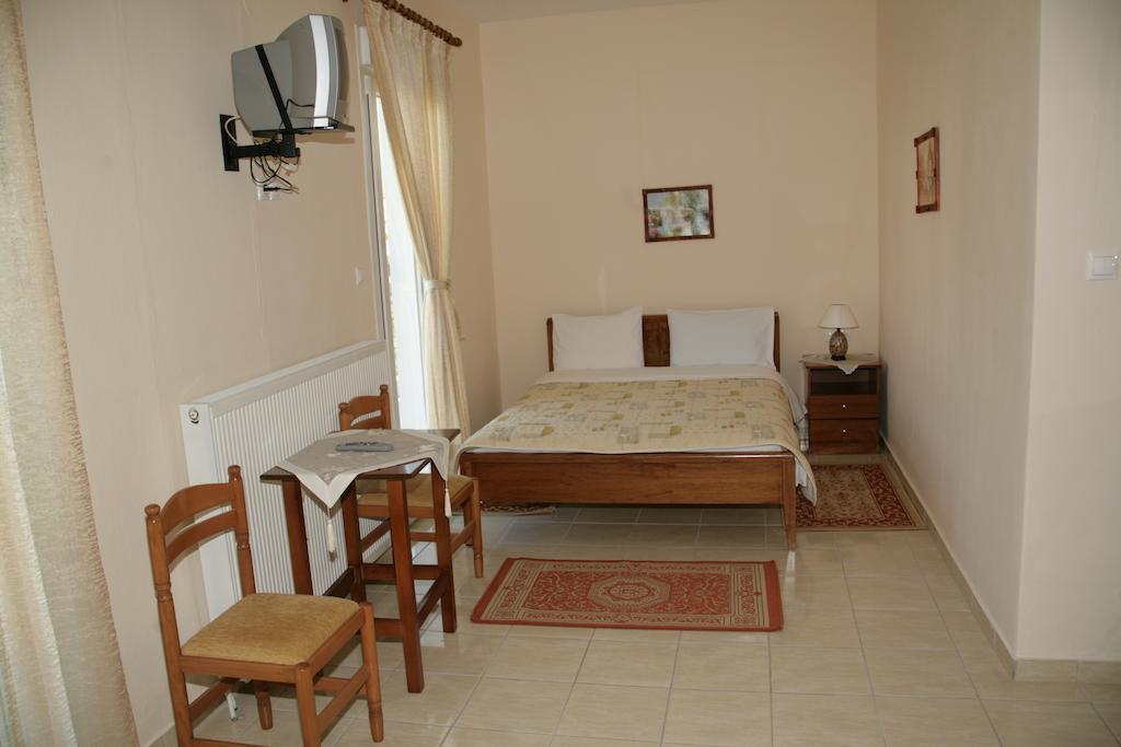 Elanthi Hostel Kastoria Habitación foto